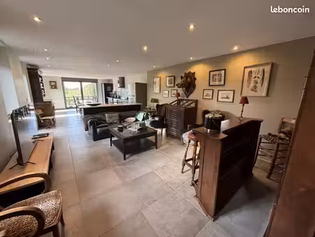 maison 7 pièces 150 m²