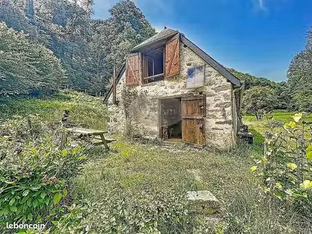 grange 2 pièces 110 m²