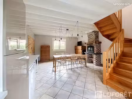 maison 12 pièces 196 m²