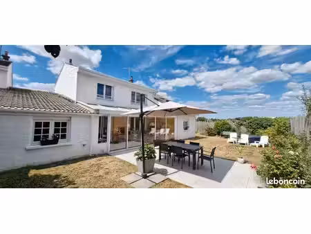 templemars – maison individuelle de 146 m² avec jardin  véranda  double garage et gare à 3