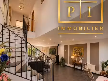 maison de ville 7 pièces 200 m²