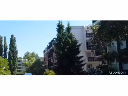 strasbourg clos des vanneaux  2p avec balcon et garage
