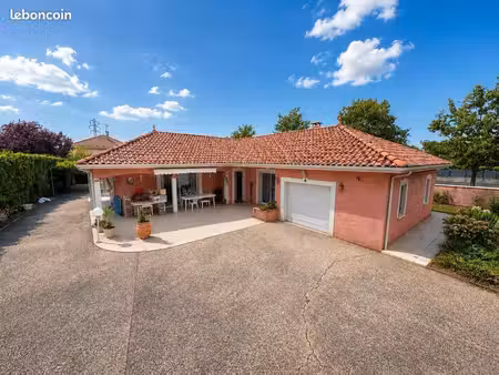 maison 4 pièces de plain-pied - 129m2 avec terrain
