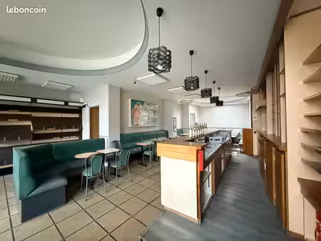 local commercial 80 m²