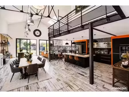 maison 6 pièces 263 m²