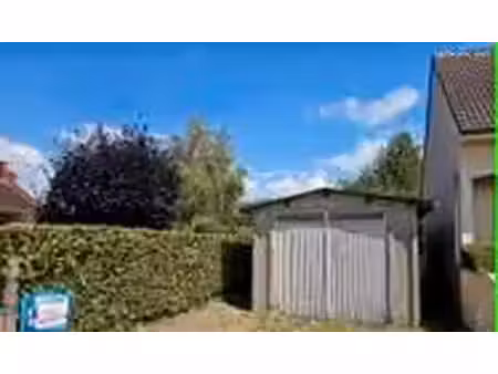 local 40 m2 idéal artisan et stockage