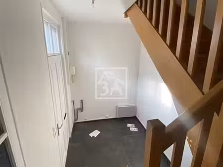 immeuble 11 pièces 331 m²