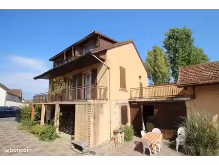 maison chatenoy le royal 8 pièce(s) 177 m2