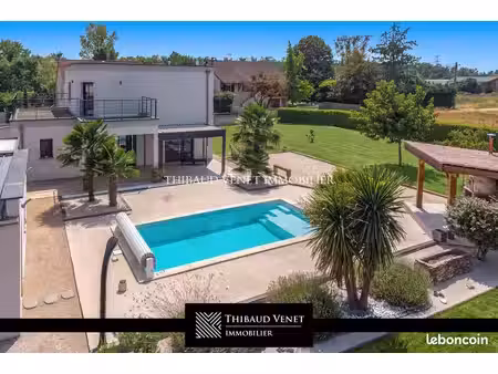 propriété 5 pièces 134 m²