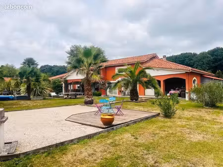 vend villa contemporaine