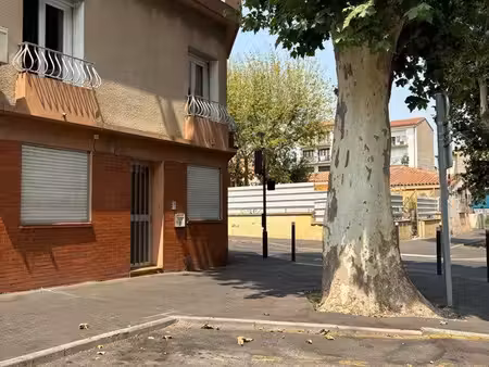 local commercial