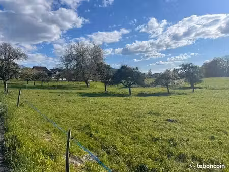 terrain à bâtir de 689 m² à larringes (74)
