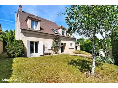propriété 9 pièces 210 m²