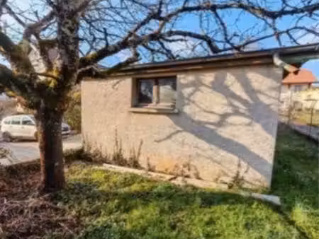 garage avec terrain. et possibilité d’aménagement