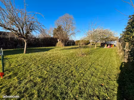 terrain constructible 914 m² vue dégagée accès créé bois-l'évêque
