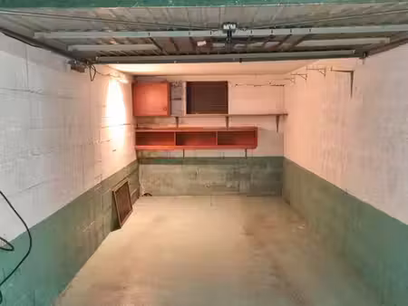 garage / box fermé 12 m² - vendu loué