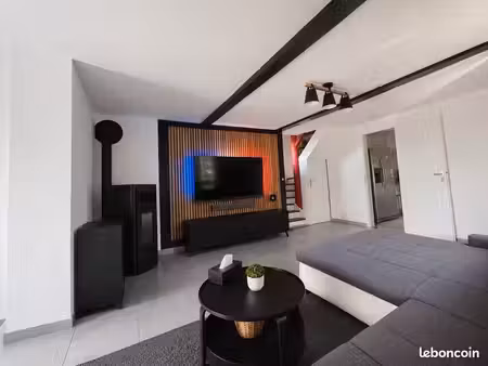 maison familiale rénovée – 4/5 chambres – vie de plain-pied possible – la feuillie