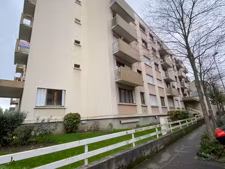 location appartement 3 pièces  53.68m²  alfortville