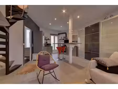 location appartement 1 pièce  31.93m²  montreuil