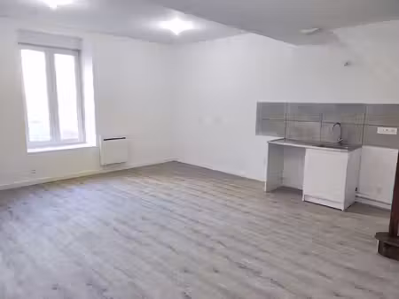 location maison 2 pièces  55.00m²  mauges