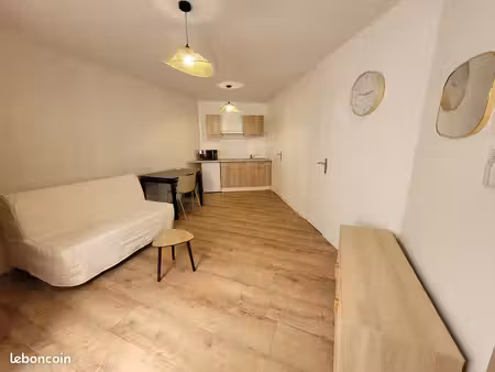 studio meublé de 22 m² entièrement rénové – centre-ville