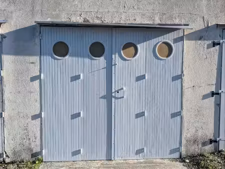 vend garage box 15 m²