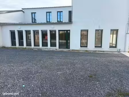 local professionnel centre ville avec parking