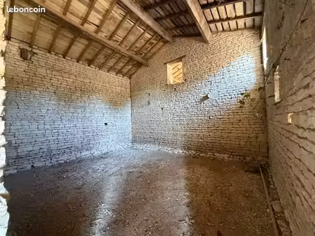 maison en pierre à rénover