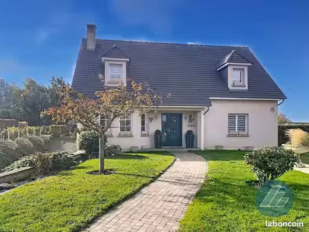 pavillon 6 pièces 148 m²