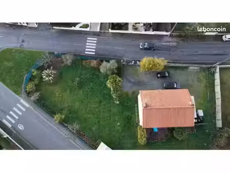 maison 140 m2 sur 2 niveaux