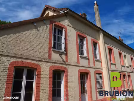 immeuble 252 m² montigny