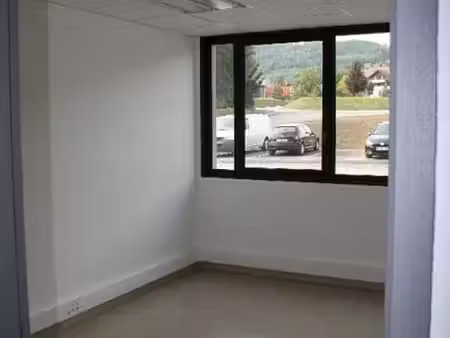 bureaux 81 m2 pringy promery