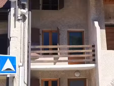 a louer maison de village à thorens-glières 74570