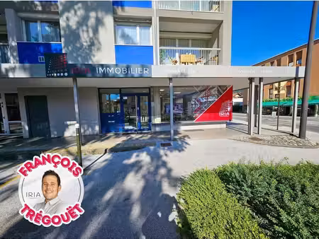 local 102 m² cluses