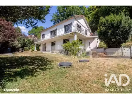 maison familiale 6 pièces 133 m²