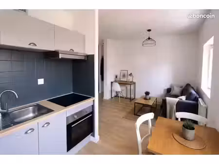 t2 meublé rénové 31 m² – castres – disponible le 8 septembre