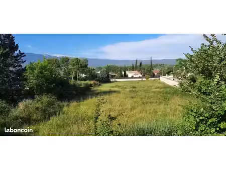 terrain à bâtir de 3245 m² à mormoiron (84)