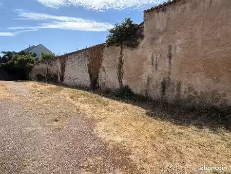 3 places de parking