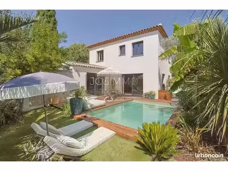 villa 4 pièces 108 m²