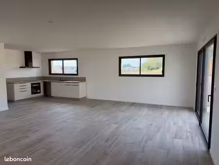 maison neuve pouzioux la jarrie