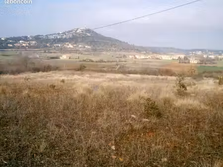 haut var  st julien 2600m² non constructible cloturé