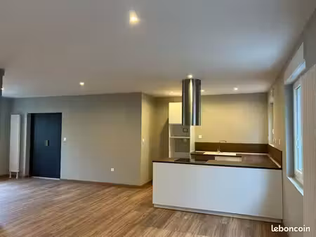 maison de ville entièrement rénovée