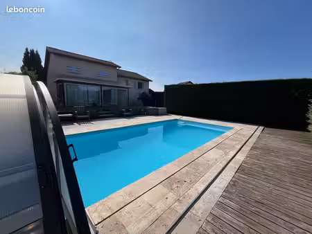 maison familiale avec piscine  4 ch  véranda & climatisation – miribel / les échets