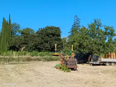 terrain 655 m² puget ville