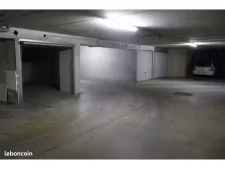 box garage auto fermé dans résidence sécurisée - quartier robinson à sceaux – parking stat