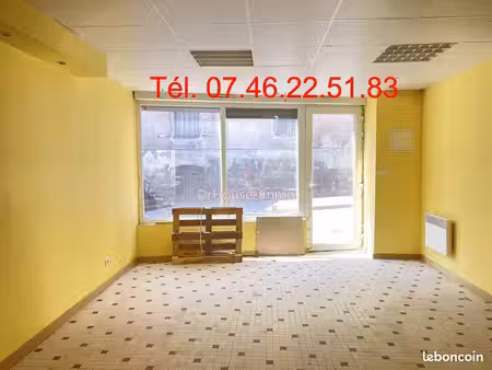 local 34 m² darney