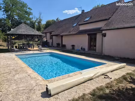 maison 7 pièces 200 m²