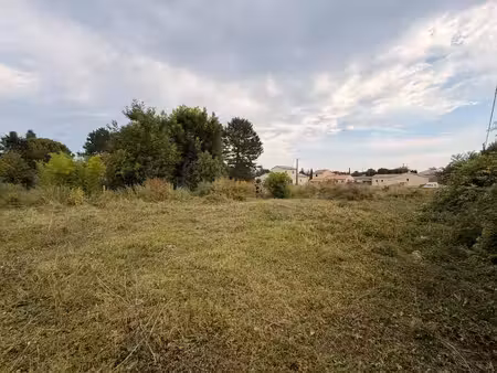 terrain constructible viabilisé à vendre