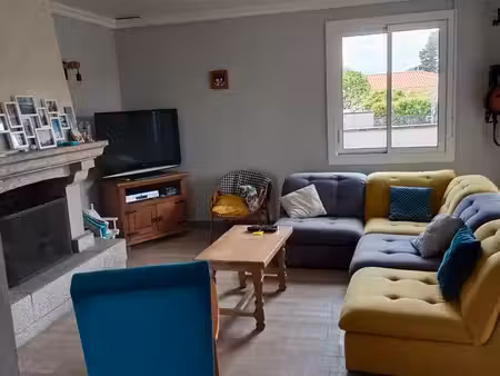 maison à louer pour 6 à 10 mois