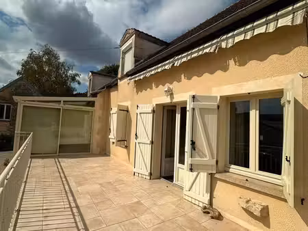 balnot sur laignes maison 205m2 sur terrain clos 616m2